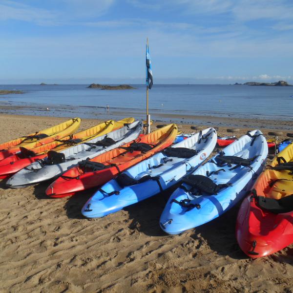 kayaks biplaces RTM ocean duo 2 à 3 places (2 adultes et un enfant): kayak autovideur,confortable,idéal pour la famille pouvant être utiliser seul, à deux ou à trois.